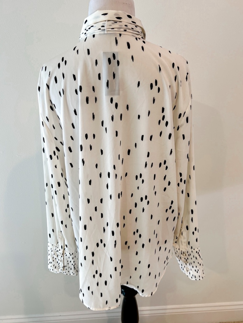 Worthington Cream and Black Spot Tie Neck Long Sleeve Button Up Blouse Womens XL - Picture 6 of 13